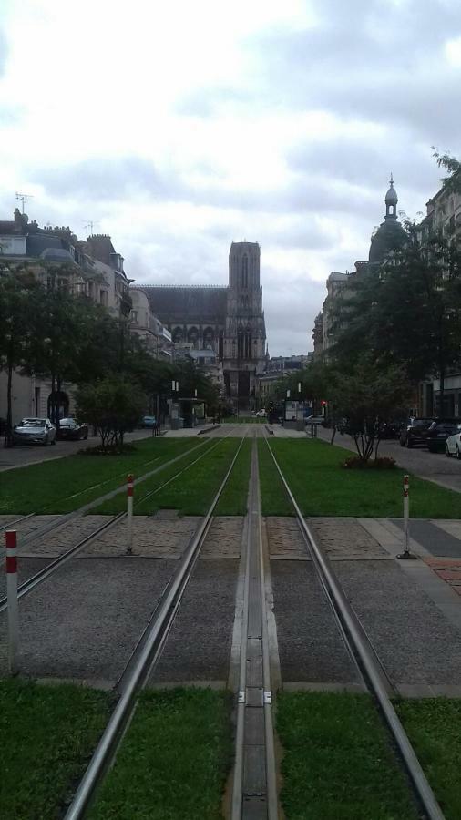 Reims La Romaine Екстер'єр фото